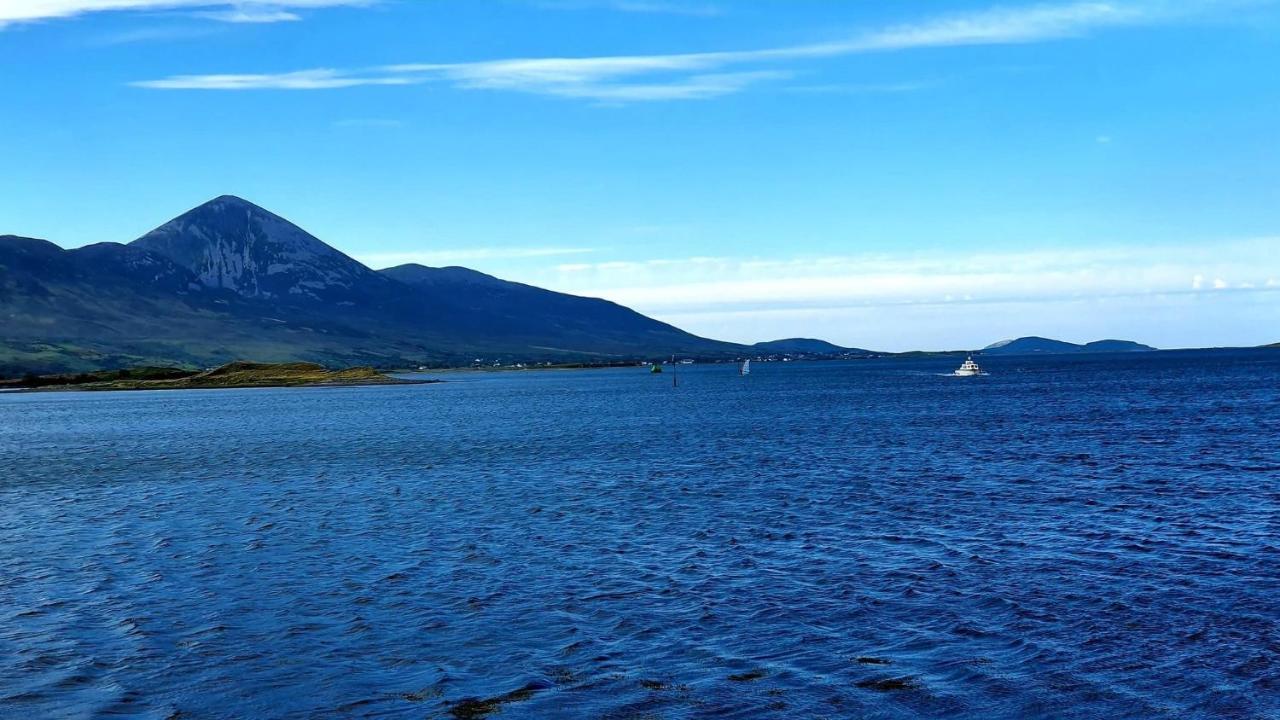 The Waterside Apartment 112 Harbour Mills Westport Bagian luar foto