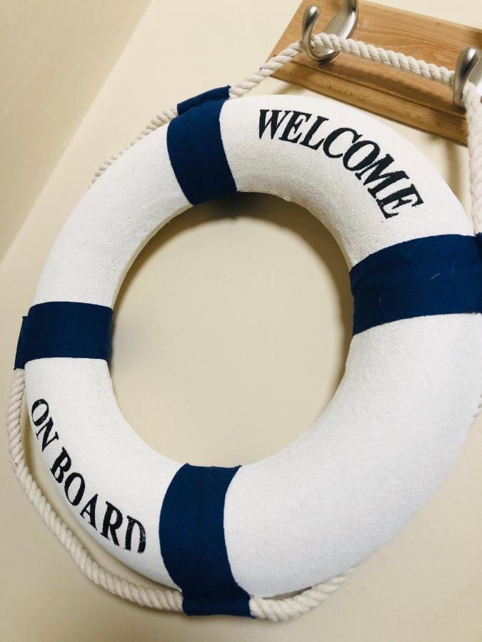 The Waterside Apartment 112 Harbour Mills Westport Bagian luar foto